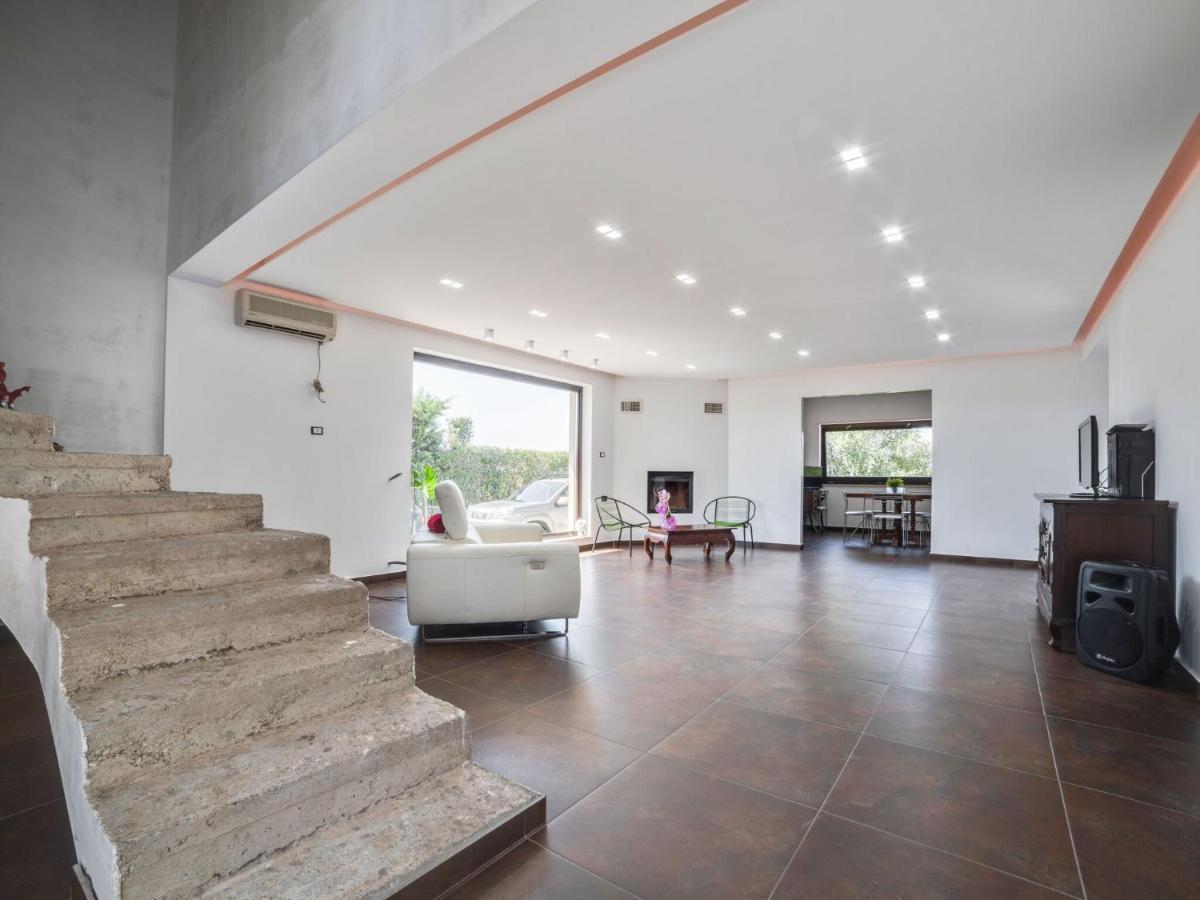 Belvilla By Oyo Modern Villa In Nissoria With Pool Exterior photo