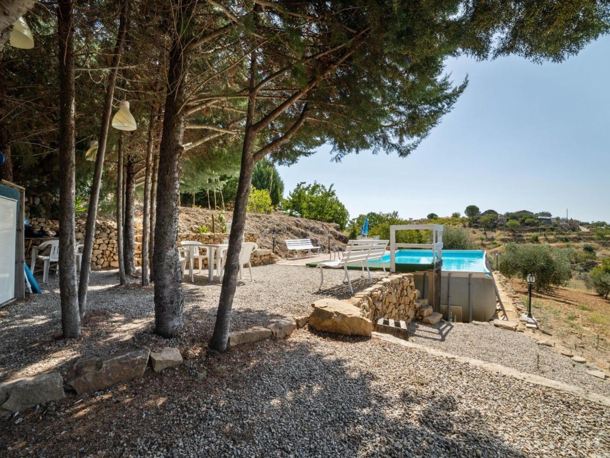Belvilla By Oyo Modern Villa In Nissoria With Pool Exterior photo