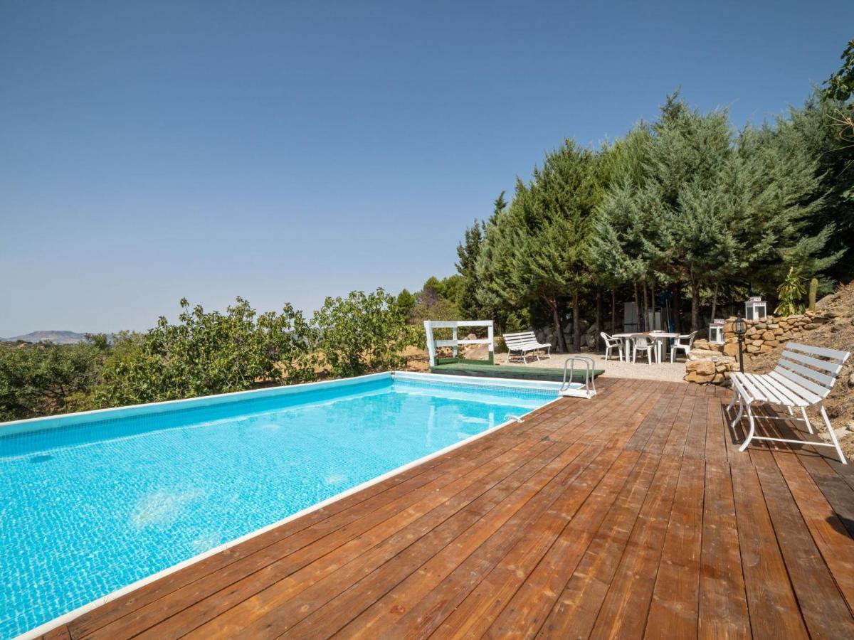 Belvilla By Oyo Modern Villa In Nissoria With Pool Exterior photo